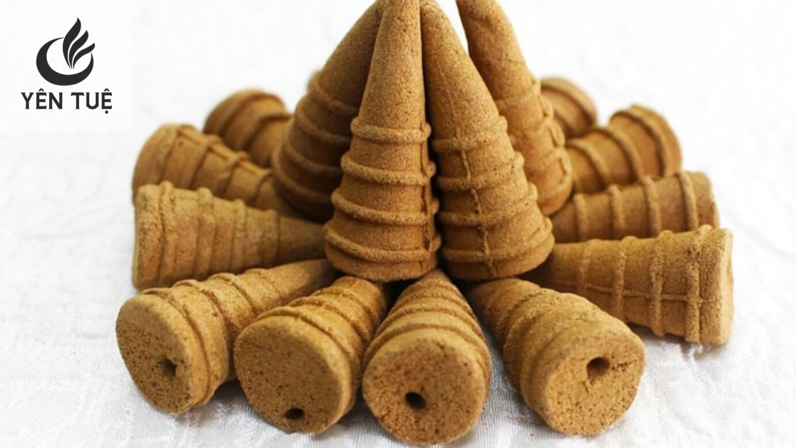 Một nụ trầm cháy