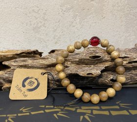 Vòng trầm tốc đơn, hạt 8 mm, 27 hạt, mix resin đỏ