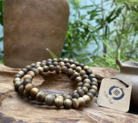 Vòng trầm tốc hạt 8 mm, 81 hạt, quấn 3 vòng